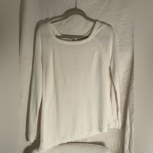 White House Black Market White Sweater Size Medium